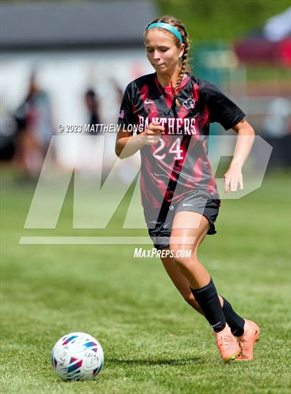 Thumbnail 2 in Lawrenceburg Tigers vs North Central photogallery.