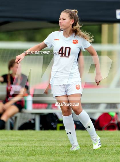 Thumbnail 3 in Lawrenceburg Tigers vs North Central photogallery.
