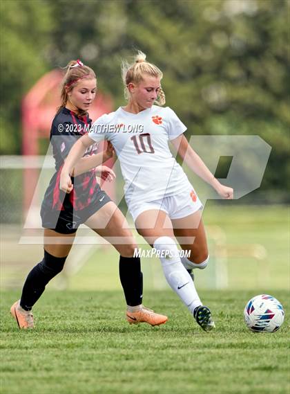 Thumbnail 2 in Lawrenceburg Tigers vs North Central photogallery.