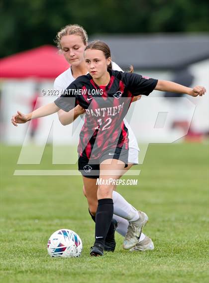 Thumbnail 2 in Lawrenceburg Tigers vs North Central photogallery.