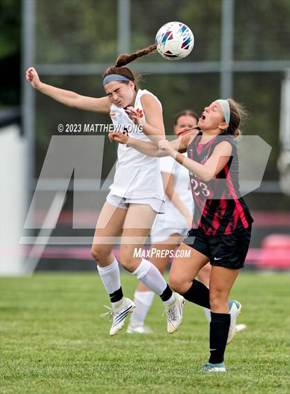 Thumbnail 3 in Lawrenceburg Tigers vs North Central photogallery.