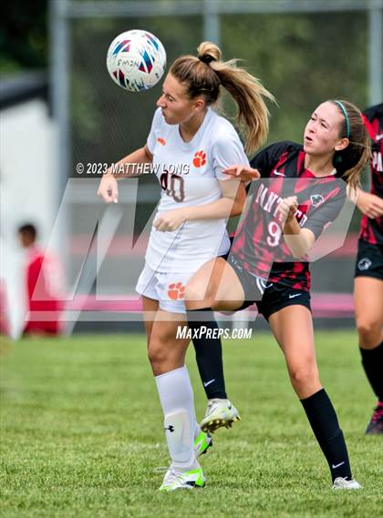 Thumbnail 3 in Lawrenceburg Tigers vs North Central photogallery.