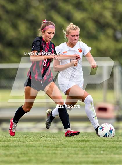 Thumbnail 2 in Lawrenceburg Tigers vs North Central photogallery.