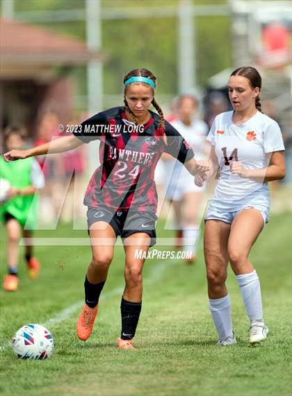Thumbnail 1 in Lawrenceburg Tigers vs North Central photogallery.