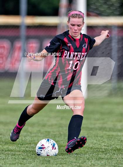 Thumbnail 2 in Lawrenceburg Tigers vs North Central photogallery.