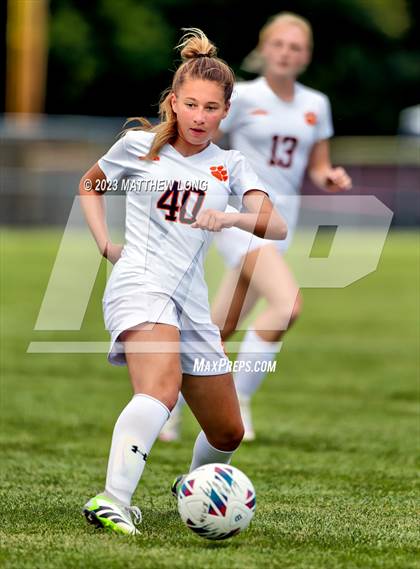 Thumbnail 2 in Lawrenceburg Tigers vs North Central photogallery.