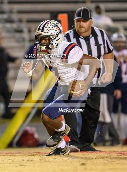 Thumbnail 3 in Terry Sanford vs Seventy-First (NCHSAA 3A Fourth Round) photogallery.