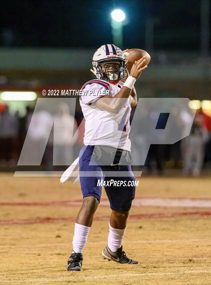 Thumbnail 3 in Terry Sanford vs Seventy-First (NCHSAA 3A Fourth Round) photogallery.