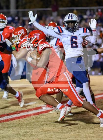 Thumbnail 3 in Terry Sanford vs Seventy-First (NCHSAA 3A Fourth Round) photogallery.