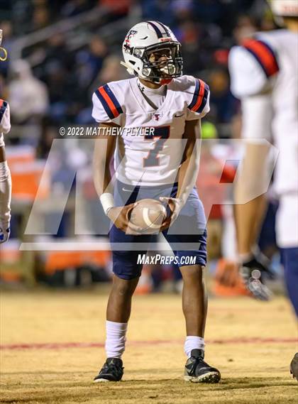 Thumbnail 1 in Terry Sanford vs Seventy-First (NCHSAA 3A Fourth Round) photogallery.
