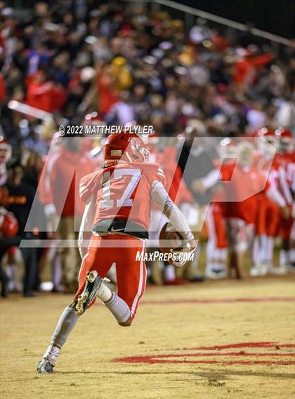 Thumbnail 2 in Terry Sanford vs Seventy-First (NCHSAA 3A Fourth Round) photogallery.