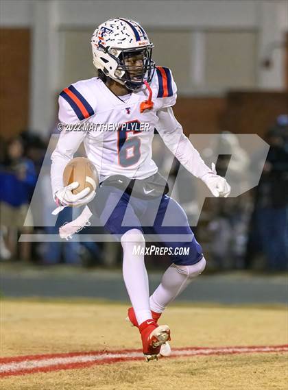 Thumbnail 1 in Terry Sanford vs Seventy-First (NCHSAA 3A Fourth Round) photogallery.