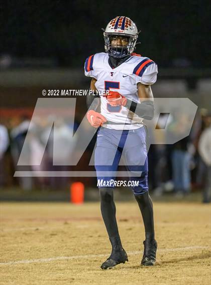 Thumbnail 3 in Terry Sanford vs Seventy-First (NCHSAA 3A Fourth Round) photogallery.
