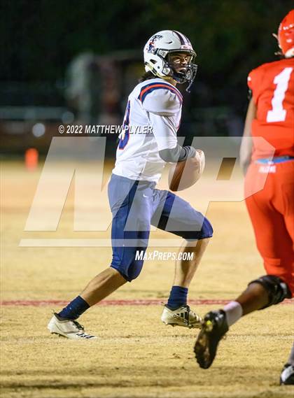Thumbnail 1 in Terry Sanford vs Seventy-First (NCHSAA 3A Fourth Round) photogallery.
