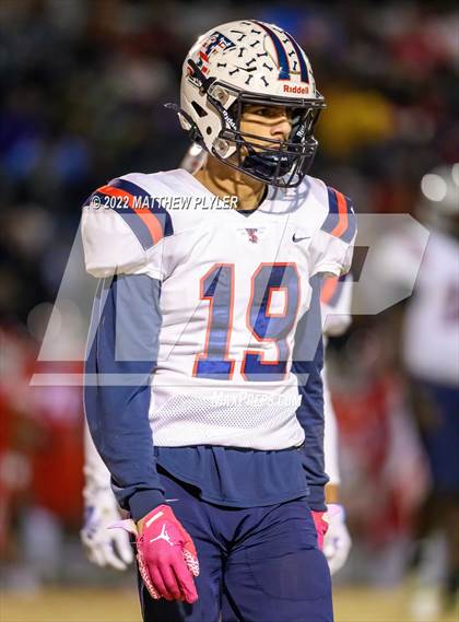Thumbnail 2 in Terry Sanford vs Seventy-First (NCHSAA 3A Fourth Round) photogallery.