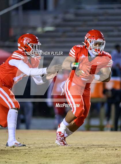 Thumbnail 2 in Terry Sanford vs Seventy-First (NCHSAA 3A Fourth Round) photogallery.