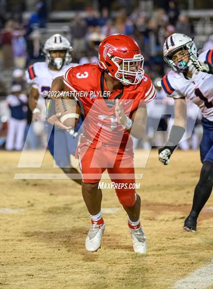 Thumbnail 2 in Terry Sanford vs Seventy-First (NCHSAA 3A Fourth Round) photogallery.