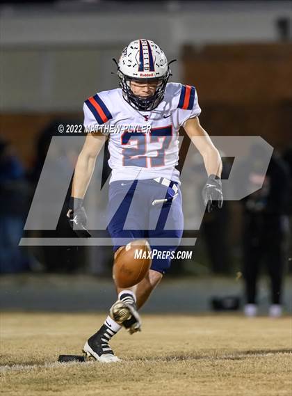 Thumbnail 2 in Terry Sanford vs Seventy-First (NCHSAA 3A Fourth Round) photogallery.