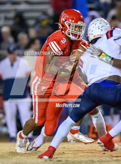 Thumbnail 3 in Terry Sanford vs Seventy-First (NCHSAA 3A Fourth Round) photogallery.
