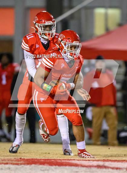 Thumbnail 2 in Terry Sanford vs Seventy-First (NCHSAA 3A Fourth Round) photogallery.