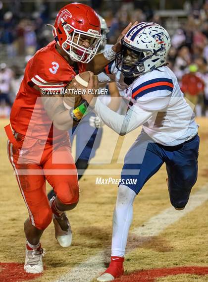 Thumbnail 3 in Terry Sanford vs Seventy-First (NCHSAA 3A Fourth Round) photogallery.