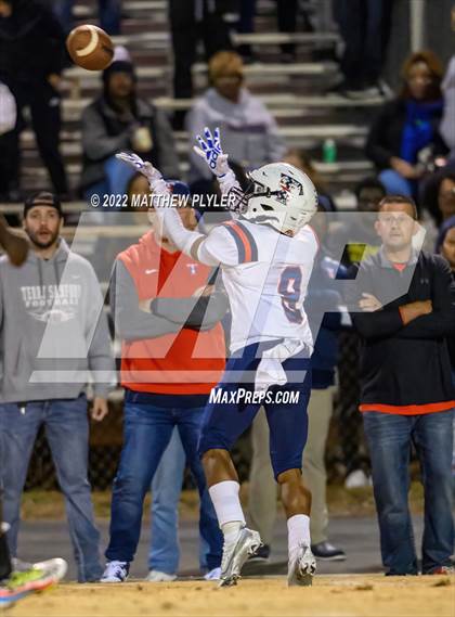 Thumbnail 1 in Terry Sanford vs Seventy-First (NCHSAA 3A Fourth Round) photogallery.