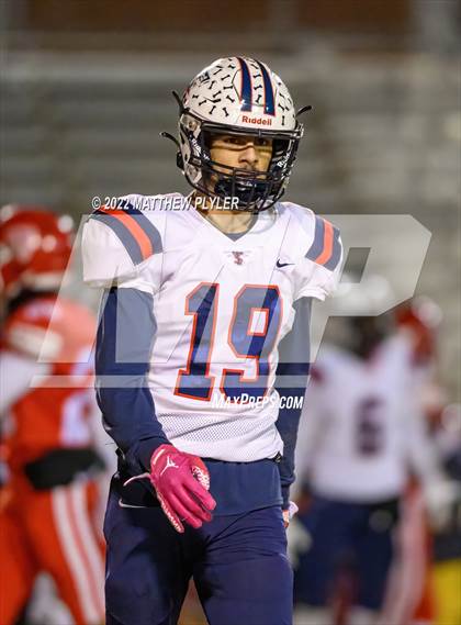 Thumbnail 1 in Terry Sanford vs Seventy-First (NCHSAA 3A Fourth Round) photogallery.