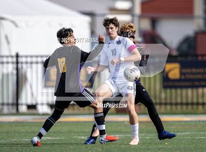 Thumbnail 2 in MHSAA D-3 Final: South Haven vs. Detroit Country Day photogallery.