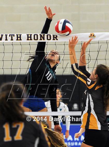 Thumbnail 2 in Branson vs. Parker (CIF D5 State Final) photogallery.