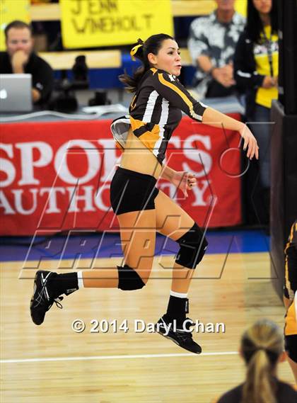 Thumbnail 2 in Branson vs. Parker (CIF D5 State Final) photogallery.