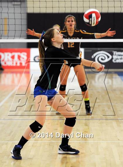 Thumbnail 1 in Branson vs. Parker (CIF D5 State Final) photogallery.