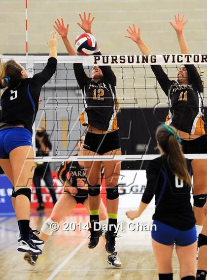Thumbnail 2 in Branson vs. Parker (CIF D5 State Final) photogallery.