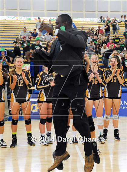 Thumbnail 2 in Branson vs. Parker (CIF D5 State Final) photogallery.