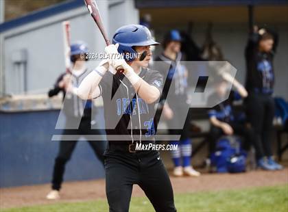 Thumbnail 2 in Orofino vs. Colton photogallery.