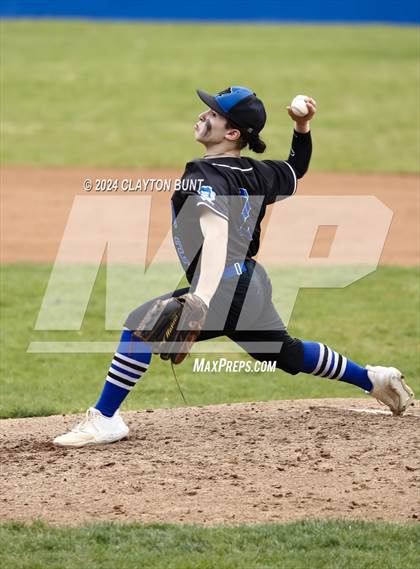 Thumbnail 1 in Orofino vs. Colton photogallery.