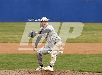 Thumbnail 2 in Orofino vs. Colton photogallery.