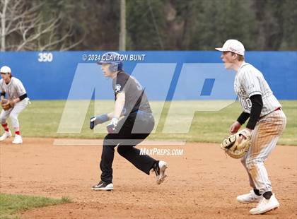 Thumbnail 3 in Orofino vs. Colton photogallery.