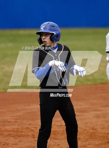 Thumbnail 2 in Orofino vs. Colton photogallery.