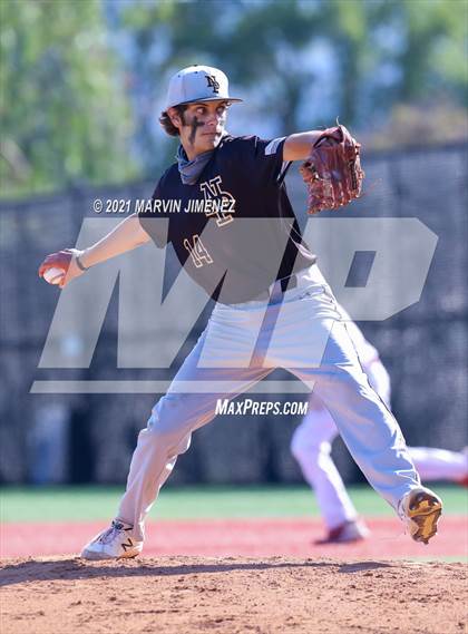 Thumbnail 2 in Oaks Christian vs Newbury Park photogallery.