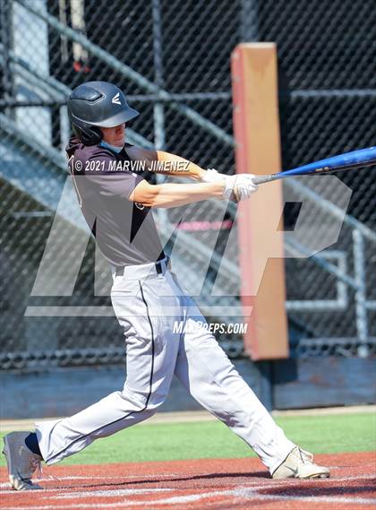 Thumbnail 3 in Oaks Christian vs Newbury Park photogallery.