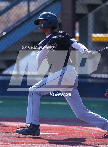 Thumbnail 3 in Oaks Christian vs Newbury Park photogallery.