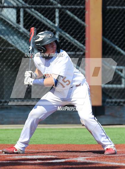 Thumbnail 2 in Oaks Christian vs Newbury Park photogallery.