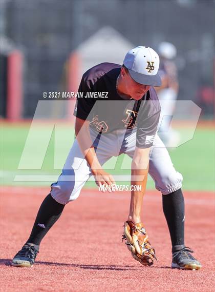 Thumbnail 3 in Oaks Christian vs Newbury Park photogallery.