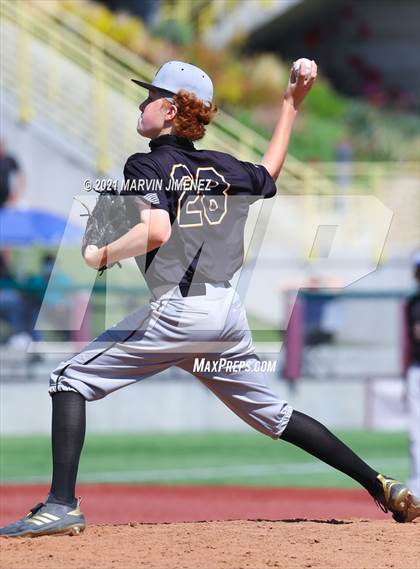 Thumbnail 2 in Oaks Christian vs Newbury Park photogallery.