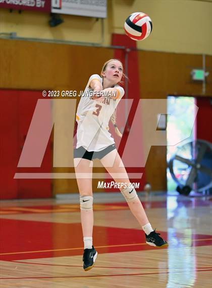 Thumbnail 1 in Ukiah @ Cardinal Newman photogallery.