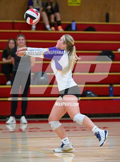 Thumbnail 3 in Ukiah @ Cardinal Newman photogallery.