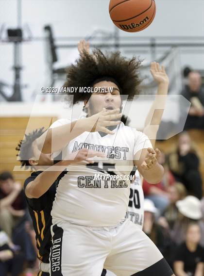 Thumbnail 1 in Illini Central @ Midwest Central photogallery.