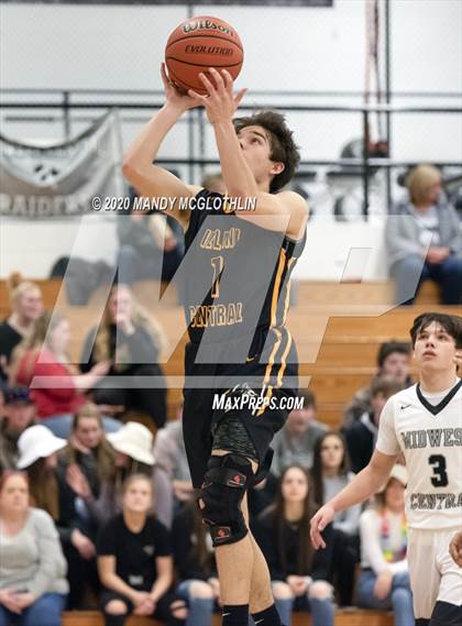 Thumbnail 3 in Illini Central @ Midwest Central photogallery.