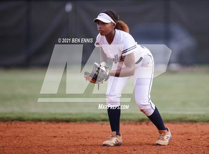 Thumbnail 3 in Northwest Whitfield vs Luella (GHSA 4A Round 1 Playoff) photogallery.