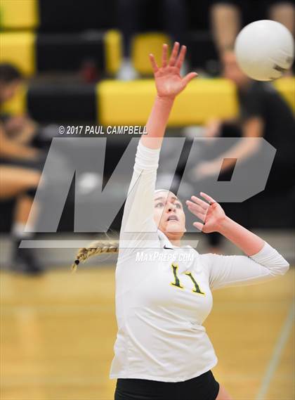 Thumbnail 3 in Mountain Ridge @ Horizon photogallery.
